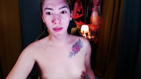 Snapshot of aurakharisma_xx chatting on 04.25.26 Miss awra online show from 04.25.26