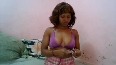 Snapshot of aurelia107 chatting on 06.24.26 aurelia107 online show from 06.24.26