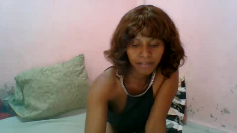 Snapshot of aurelia107 chatting on 06.27.26 aurelia107 online show from 06.27.26