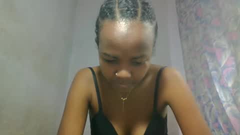 Snapshot of aurelie08 chatting on 05.24.26 aurelie08 online show from 05.24.26