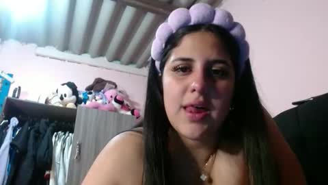 Snapshot of auroa_0785 chatting on 05.25.26 auroa_0785 online show from 05.25.26
