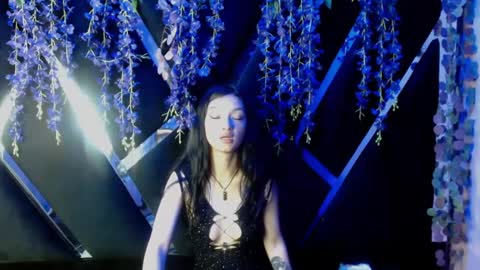 aurora online show from 09.13.25