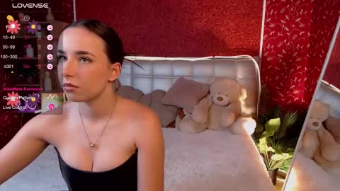 Aurora online show from 11.21.25