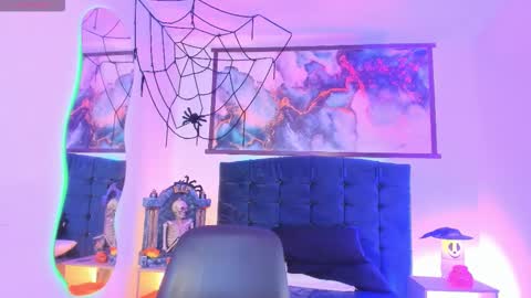 Aurora  online show from 11.01.25