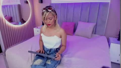 aurora_blonde online show from 07.17.26