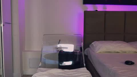 Aurora online show from 12.05.25