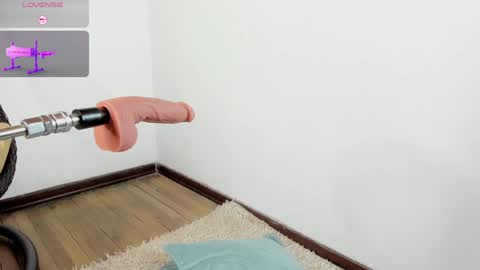 aurora_divine online show from 01.05.25