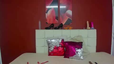 Snapshot of aurora_doll_ chatting on 02.18.25 AURORA online show from 02.18.25