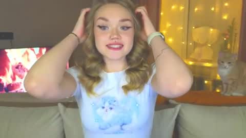 Snapshot of aurora_golden chatting on 12.28.24 Kate online show from 12.28.24