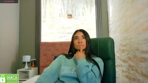 Aurora online show from 09.13.25