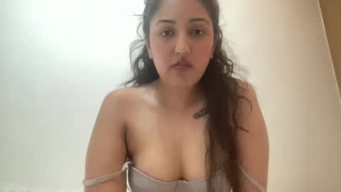 Snapshot of aurora_maharaj786 chatting on 04.25.26 Aurora online show from 04.25.26