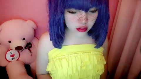 Snapshot of aurora_more chatting on 06.10.26 cute online show from 06.10.26