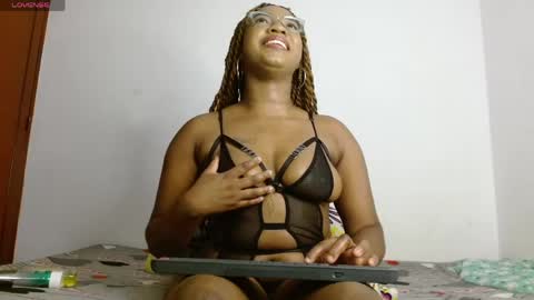 Snapshot of aurora_vixen69 chatting on 05.18.26 Aurora online show from 05.18.26