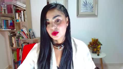Snapshot of aurora_williams1 chatting on 01.14.25 Aurora online show from 01.14.25
