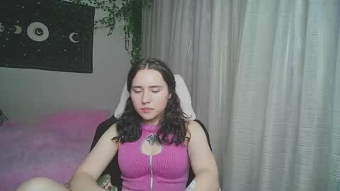 Aurora online show from 09.11.25