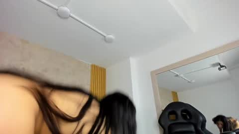 Snapshot of aurorabon chatting on 12.16.24 Aurora online show from 12.16.24