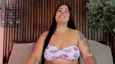 auroraqueenn online show from 07.16.26