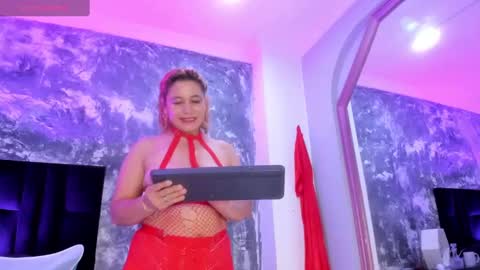 Snapshot of aurorarojas chatting on 02.22.25 Aurora Rojas online show from 02.22.25