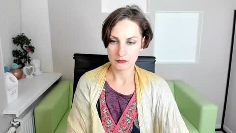 Aurora online show from 12.06.24