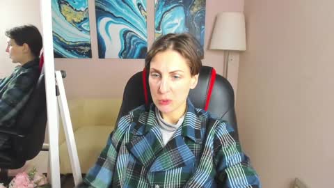 Aurora online show from 02.08.25