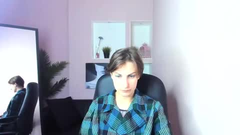 Aurora online show from 03.11.25