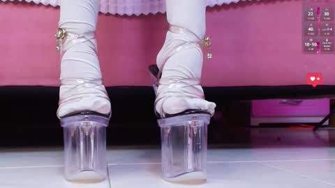 Aurora online show from 12.15.25