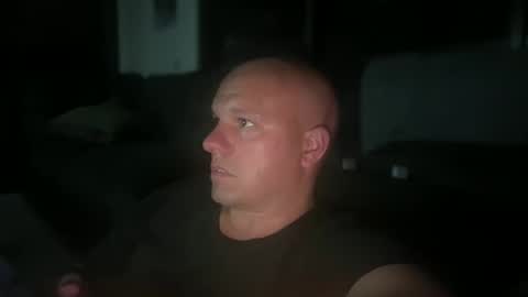 Snapshot of aussieboycal chatting on 03.04.25 aussieboycal online show from 03.04.25