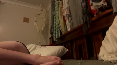 Snapshot of aussielovingxxx chatting on 11.08.25 Milf4u online show from 11.08.25