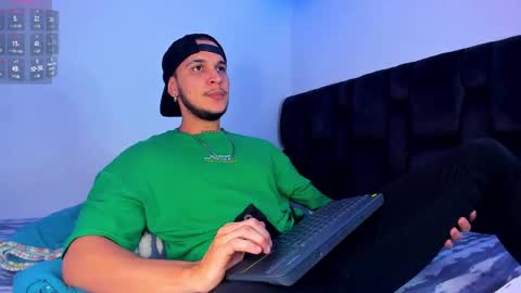 A online show from 01.05.25