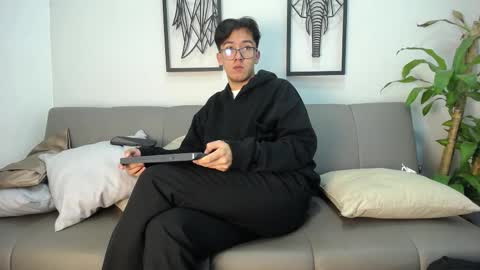 Snapshot of austinreeds chatting on 11.08.25 austinreeds online show from 11.08.25