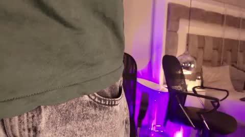 austinreeds online show from 04.26.26