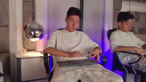 austinreeds online show from 05.13.26