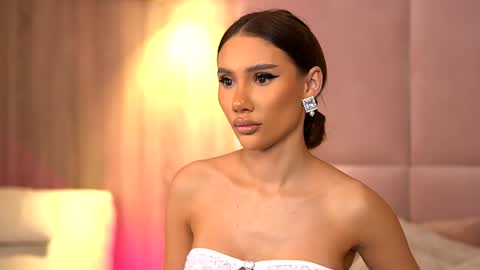 Ava online show from 01.06.25