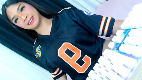 Snapshot of ava_lux chatting on 11.13.25 Ava online show from 11.13.25