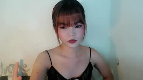 Snapshot of ava_slut24 chatting on 08.04.26 Vye online show from 08.04.26