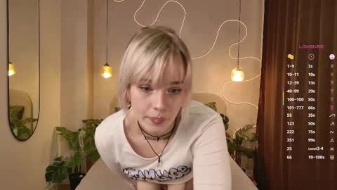 avabloom_ online show from 10.30.25