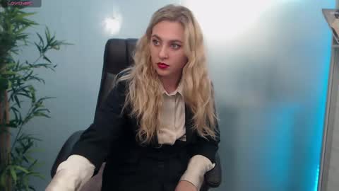    online show from 03.01.25