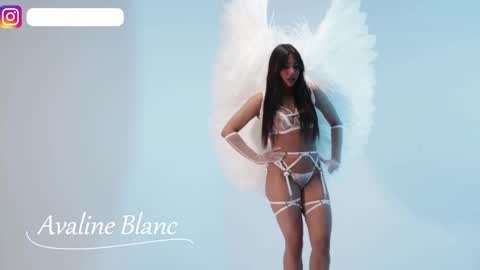 Avaline Help me reach 100 likes TRANSMISSION EVERY DAY FROM 39 PM online show from 12.25.24