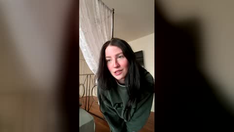 Snapshot of avallanchee chatting on 05.29.26 avallanchee online show from 05.29.26