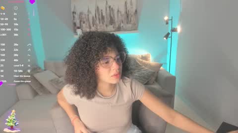 Snapshot of avalon_badger chatting on 12.28.24 Avalon online show from 12.28.24