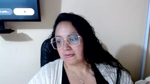 Snapshot of avaryd chatting on 06.30.26 avaryd online show from 06.30.26