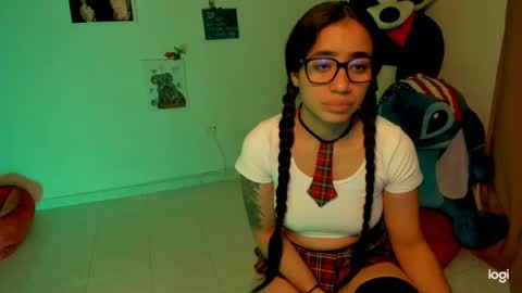 Snapshot of ave_fenix69 chatting on 03.10.25 Valery -- online show from 03.10.25