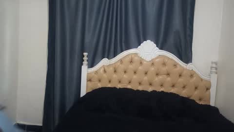 averygoodbadgirl online show from 06.02.26