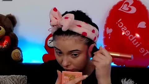 Snapshot of averywillow chatting on 02.26.25 AveryWillow online show from 02.26.25