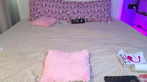 Snapshot of avgustina_love chatting on 12.04.24 avgustina_love online show from 12.04.24