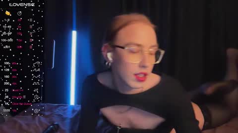 Snapshot of avril_pearly_ chatting on 03.06.25 avril_pearly_ online show from 03.06.25