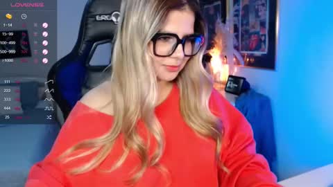 Snapshot of avrill_morgan chatting on 02.13.25 Avrill Morgan online show from 02.13.25