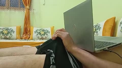Snapshot of avrilogx chatting on 04.25.26 dani danilo online show from 04.25.26