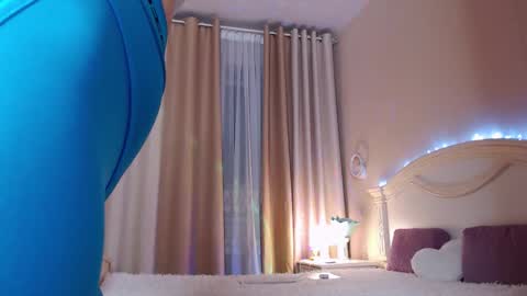 Avrora Inst online show from 02.18.26