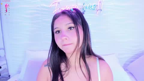 Avy  online show from 01.06.25